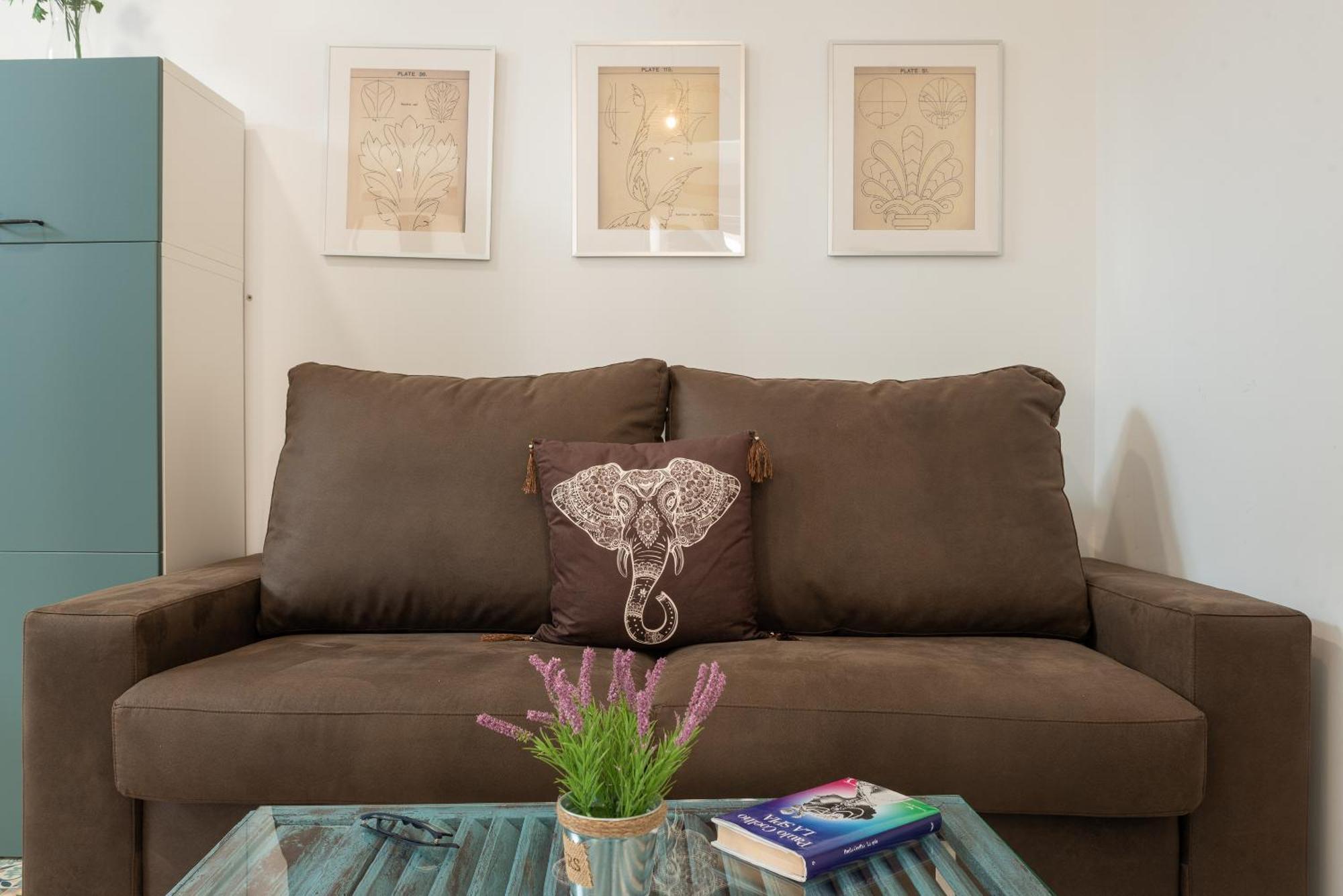 Acanthus إشبيلية المظهر الخارجي الصورة